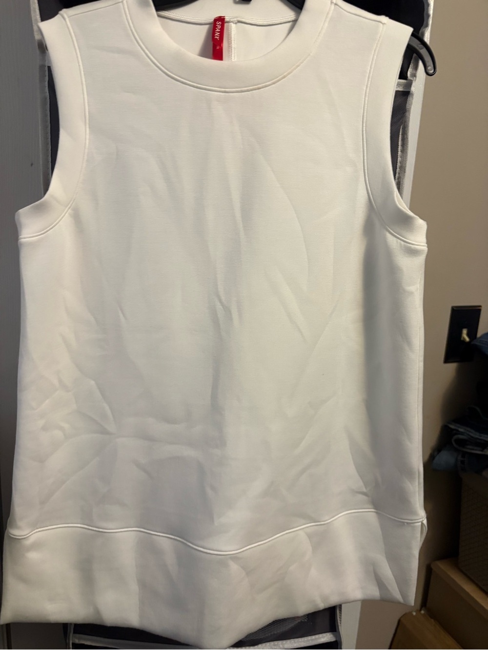 SPANX White Sleeveless Crewneck Tank - Picture 2 of 10